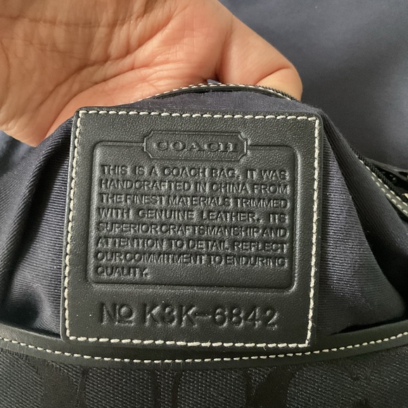 Coach Vintage Signature Canvas 2 Way Bag - Picture 4 of 10